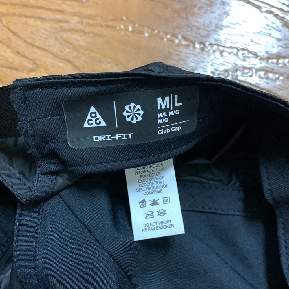 Nike ACG Black Cap - Picture 3 of 4